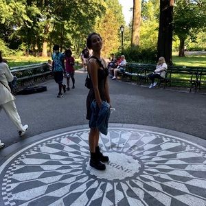 Meet your Posher, Lauren